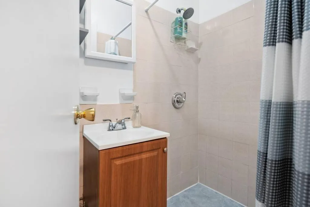 2Br Great Location Short Walk To Times Square Daire New York