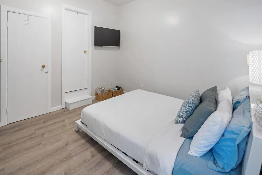 2Br Great Location Short Walk To Times Square Daire New York 0*,